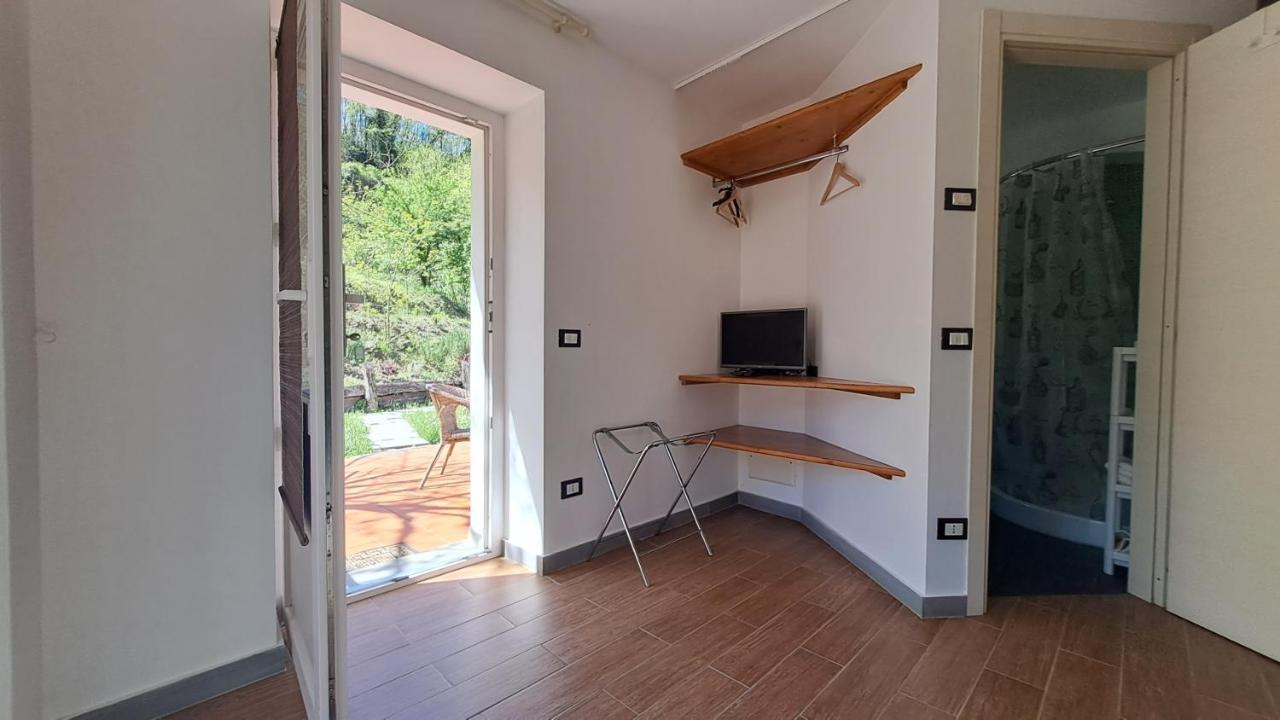 B&B La Casina Rosa La Spezia Valeriano Lunense Екстериор снимка